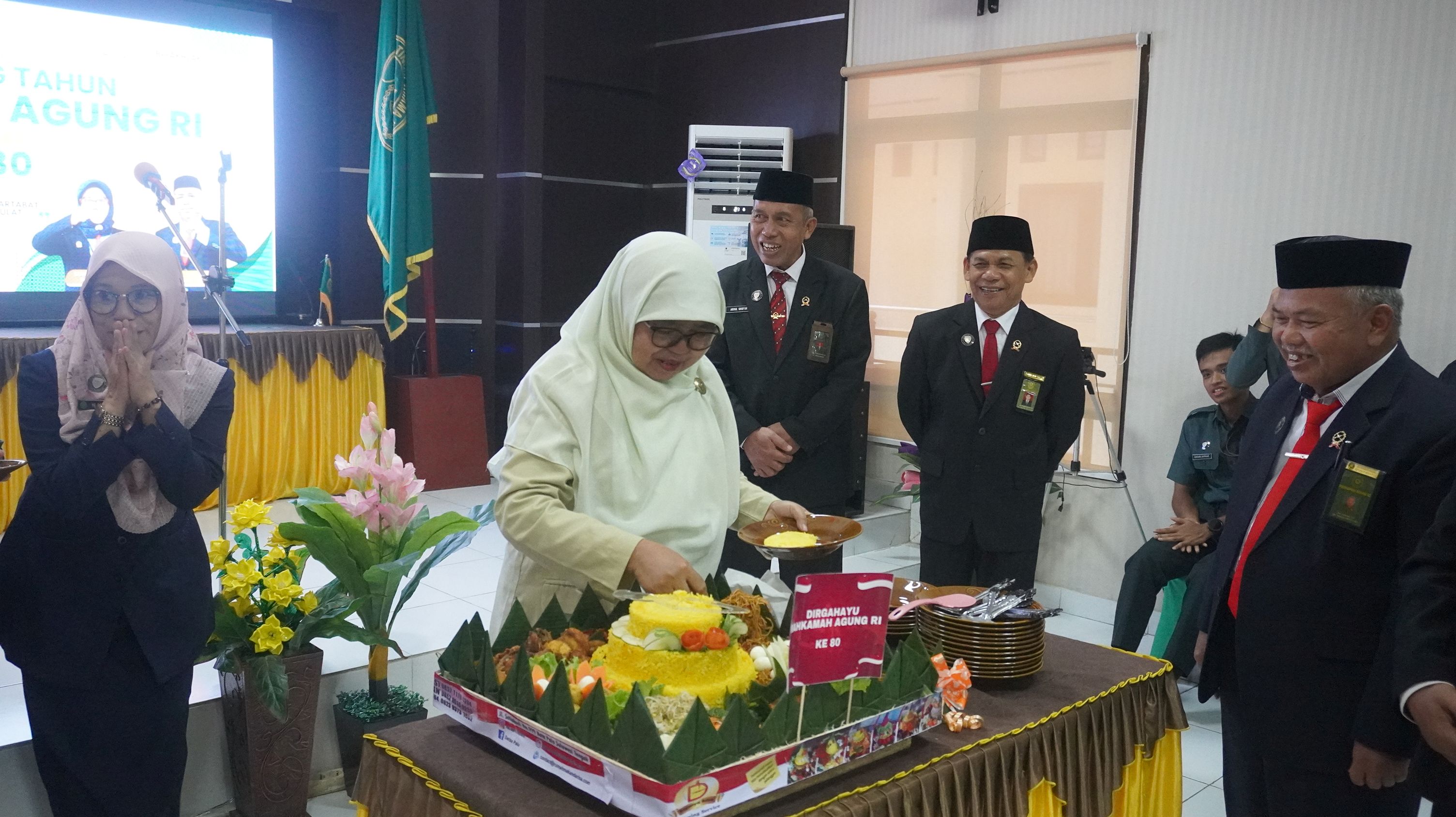 8 19 Agustus 2025